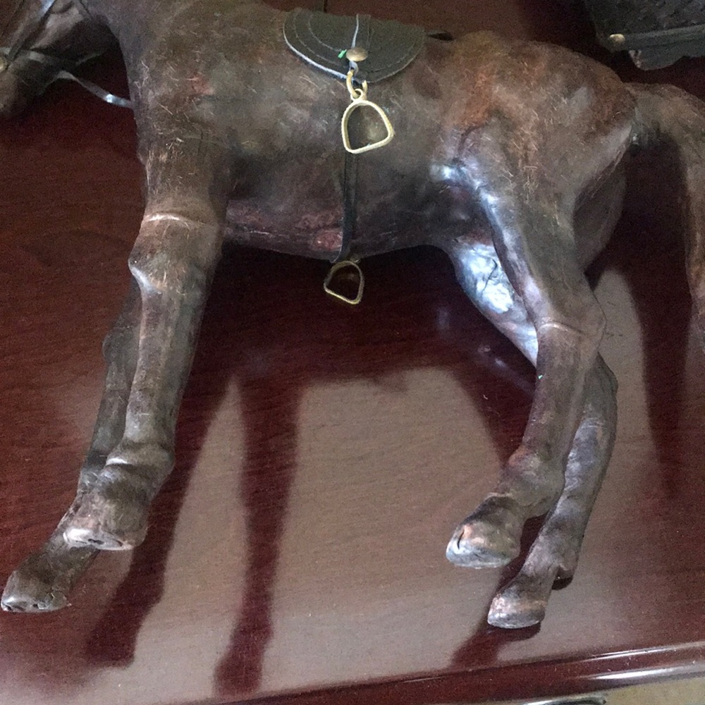 Leather Decorative Horse - Picture 6 of 7